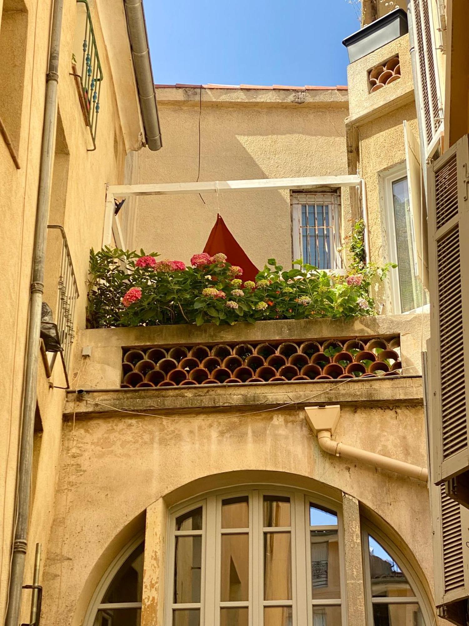 Appartement luxe terrasse climatisation centre d Aix Aix-en-Provence Extérieur photo